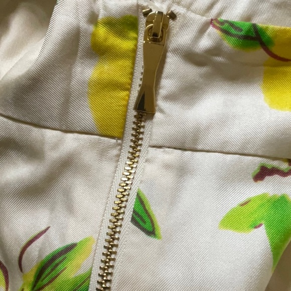 “KATE SPADE” ♠️ Lemon Print Fully Lined Skirt. - Picture 8 of 12